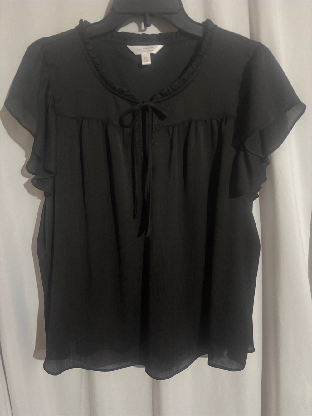 LC Lauren Conrad Black Flutter Sleeve Tie Front Ruffle Blouse Top EUC